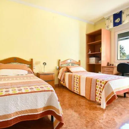 Sleeps 10 Pool Air Con Wifi * カルプ